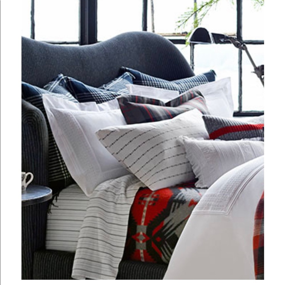 Ralph Lauren Home Williamsburg Muse Bed skirt . Quinn size